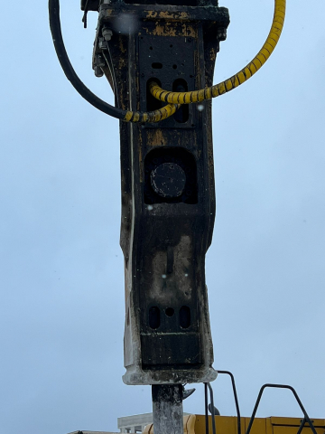 Как заправка азотом влияет на срок службы гидромолота