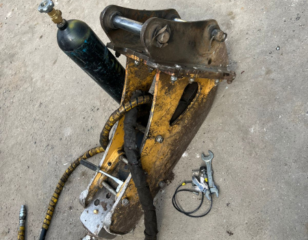 Как заправка азотом влияет на срок службы гидромолота