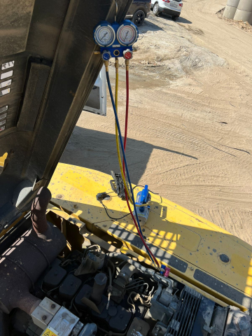 Почему не стоит заправлять кондиционер в первом попавшемся сервисе