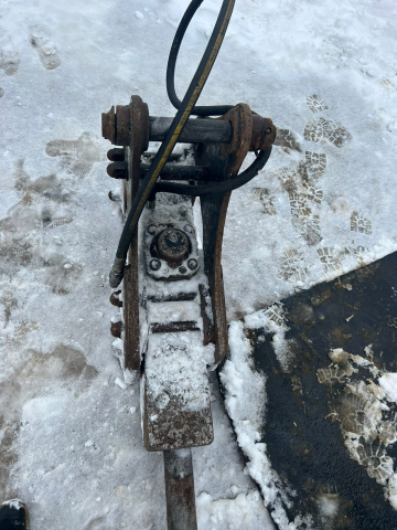 Как заправка азотом влияет на срок службы гидромолота