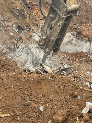 Как заправка азотом влияет на срок службы гидромолота