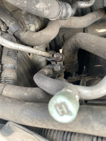 Как ремонтируют шланги автокондиционера