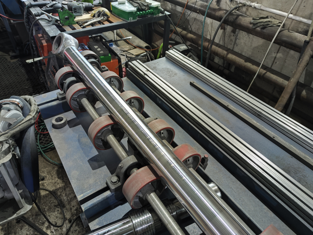 Как штоки гидроцилиндров восстанавливают на современном оборудовании